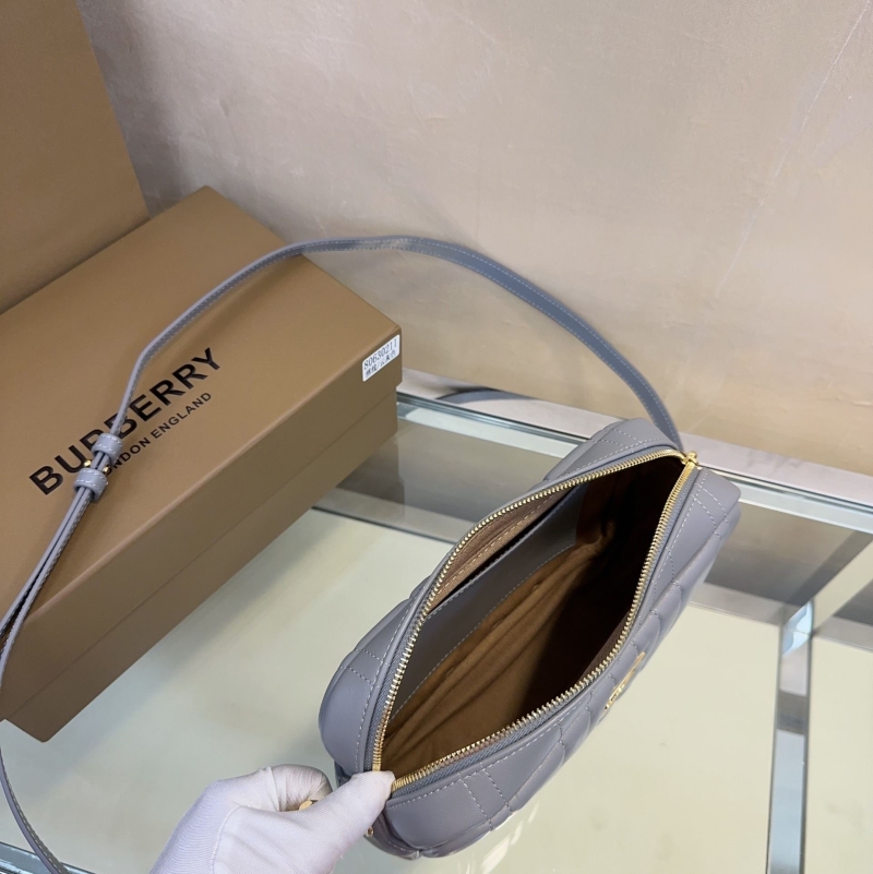 Bv*b*rry camera bags